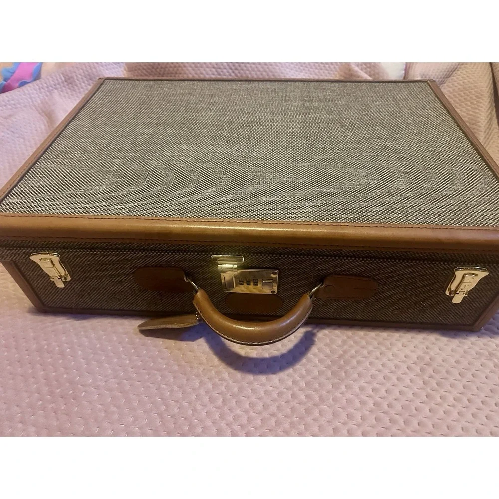 Vintage Brown Tweed Suitcase Luggage Hard Shell Travel Bag Gold Hardware